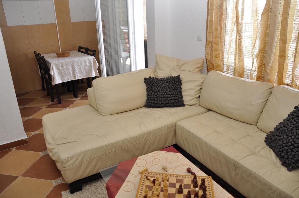 Aparthotel Stijovic Бар Экстерьер фото