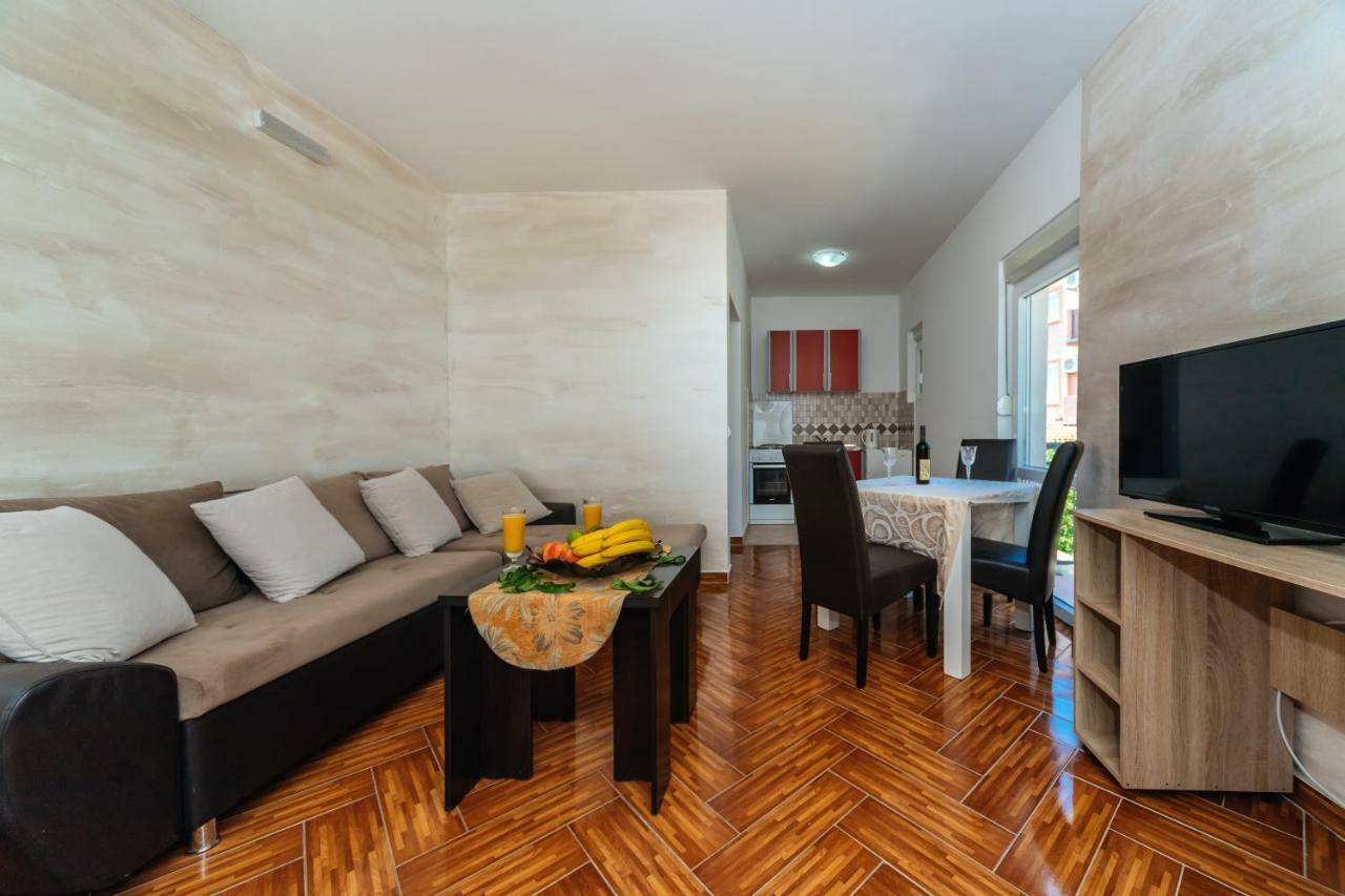Aparthotel Stijovic Бар Экстерьер фото